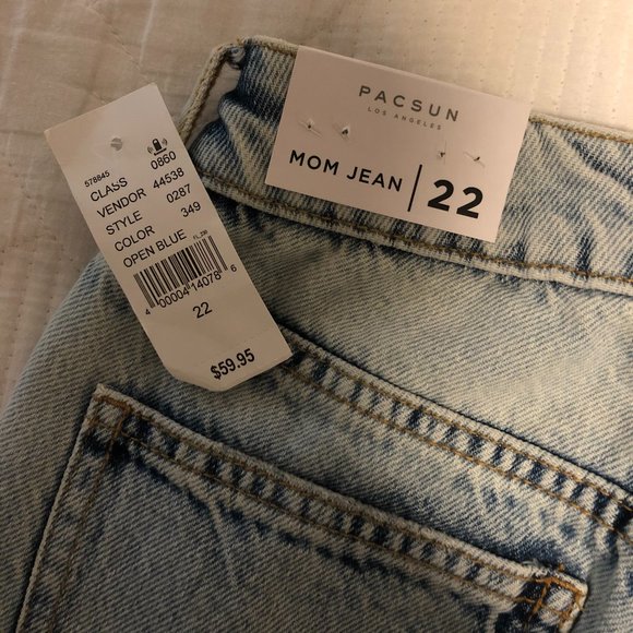 Pacsun Mom ripped jeans - Picture 3 of 4